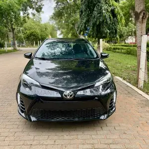 Toyota Corolla SE (1.8L 4cyl 6M) 2019 Black