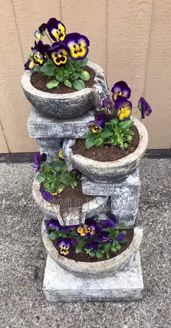 Flowerbeds and Flowerpots Deco