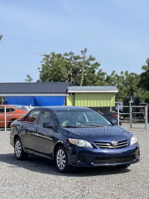 Toyota Corolla LE 4dr Sedan (1.8L 4cyl 4A) 2013 Blue