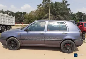 Volkswagen Golf 1.6 2000 Silver