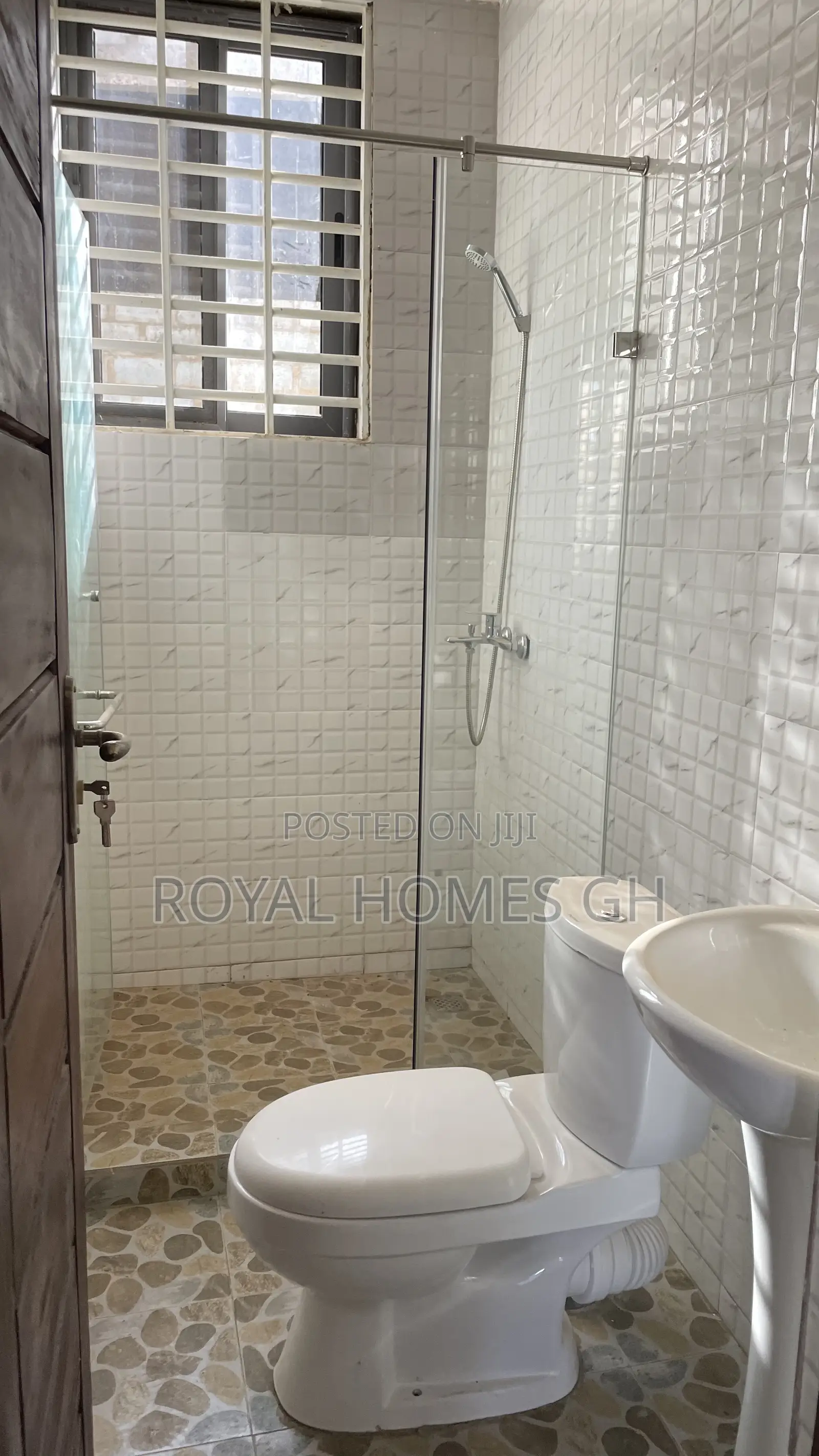 Furnished 1bdrm Apartment in Royal Homes Gh, East Legon for rent