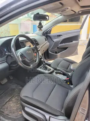 Hyundai Elantra SE 2018 Silver