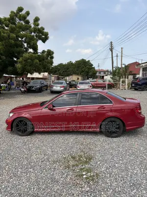 Mercedes-Benz C250 2014 Red