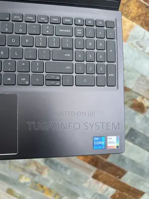 Laptop Dell Vostro 15 5568 16GB Intel Core i7 SSD 256GB