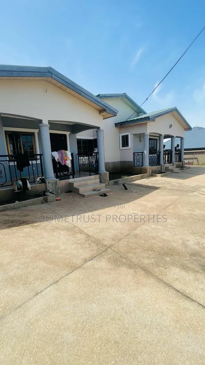 2bdrm House in Hometrust Properties, Ablekuma for rent