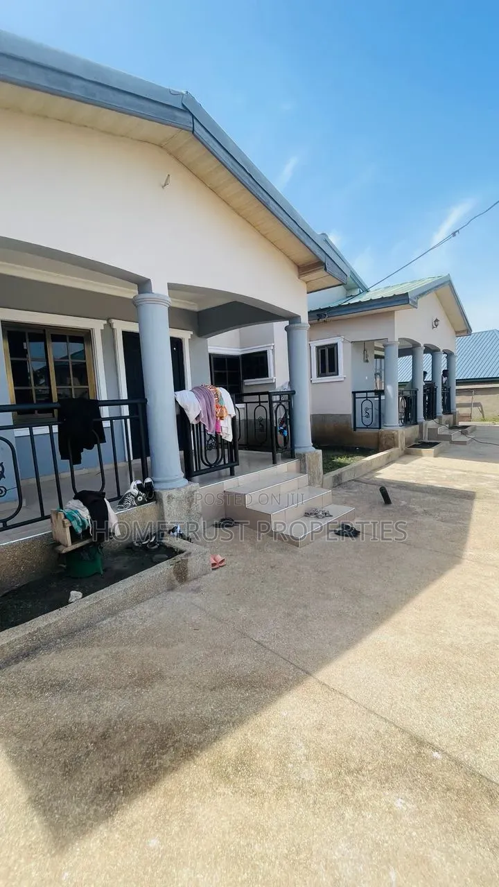 2bdrm House in Hometrust Properties, Ablekuma for rent