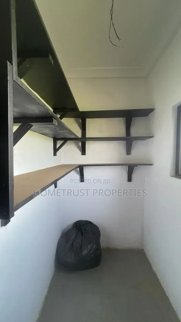 2bdrm House in Hometrust Properties, Ablekuma for rent