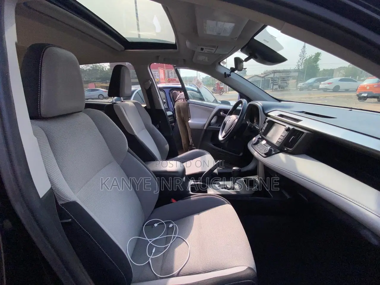 Toyota RAV4 XLE 4dr SUV AWD (2.5L 4cyl 6A) 2018 Black