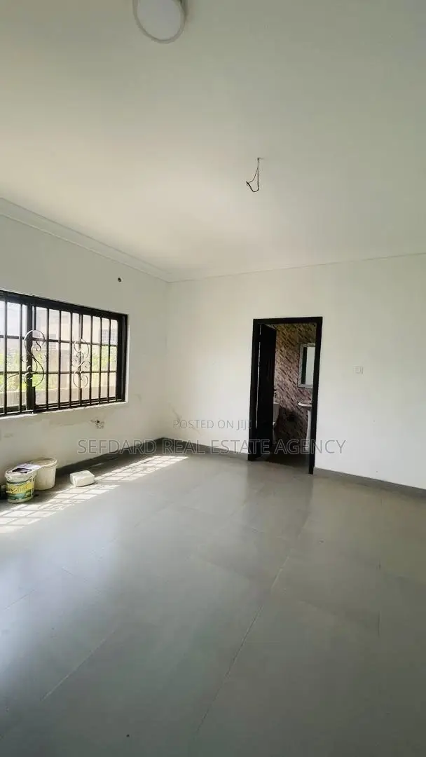 2bdrm Apartment in Sefdard Properties, Pokuase for rent
