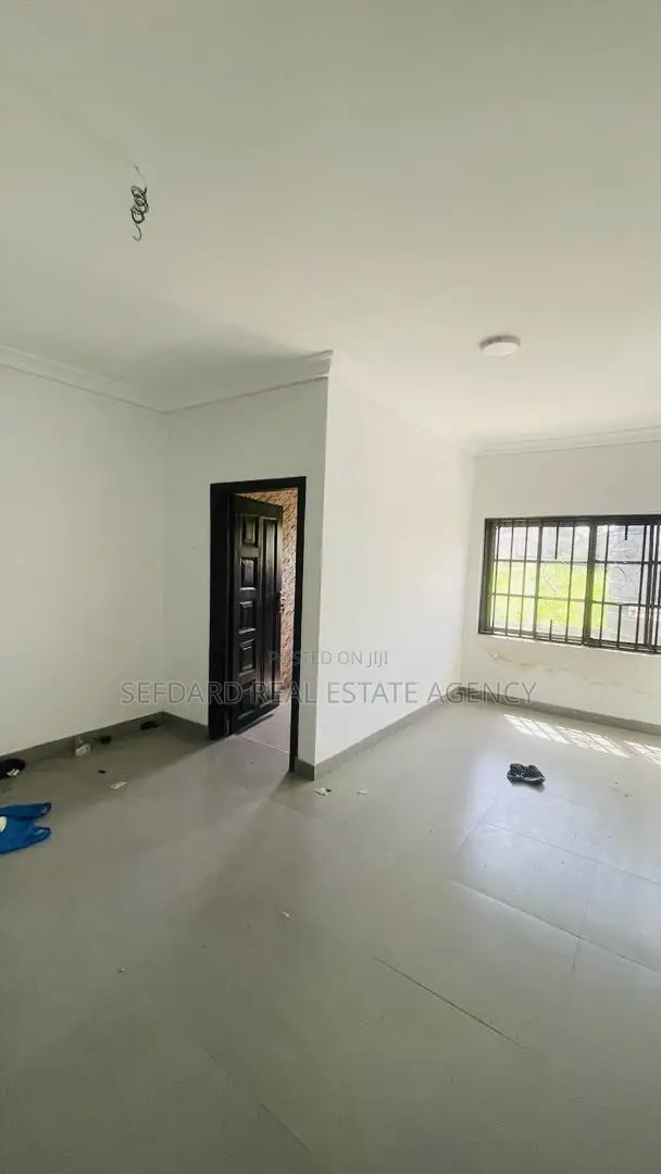 2bdrm Apartment in Sefdard Properties, Pokuase for rent