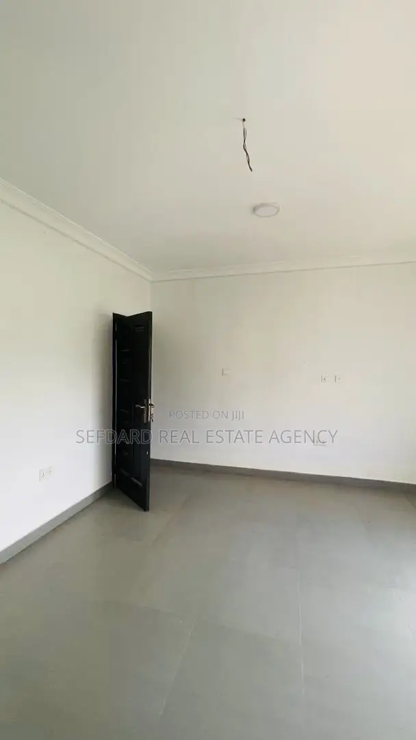 2bdrm Apartment in Sefdard Properties, Pokuase for rent