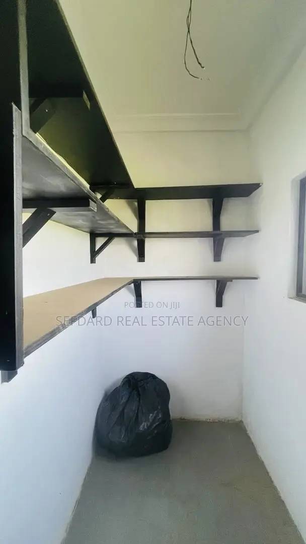 2bdrm Apartment in Sefdard Properties, Pokuase for rent