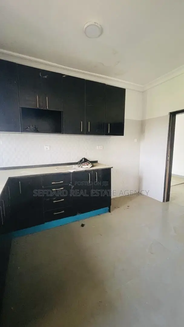 2bdrm Apartment in Sefdard Properties, Pokuase for rent