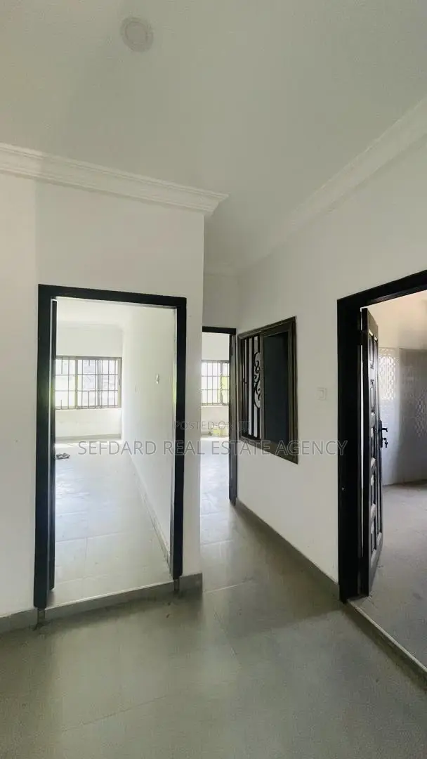 2bdrm Apartment in Sefdard Properties, Pokuase for rent