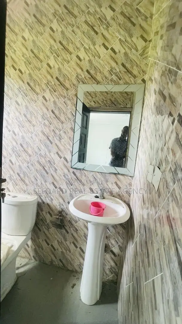 2bdrm Apartment in Sefdard Properties, Pokuase for rent