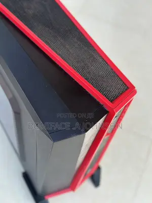 Desktop Computer Razer Core V2 16GB Intel Core i5 SSHD (Hybrid) 1T