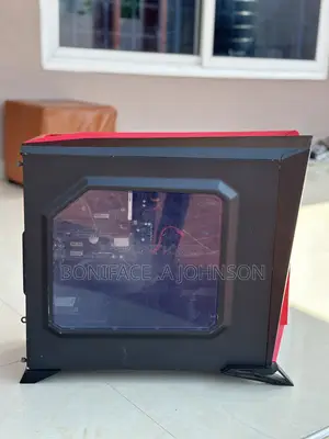 Desktop Computer Razer Core V2 16GB Intel Core i5 SSHD (Hybrid) 1T