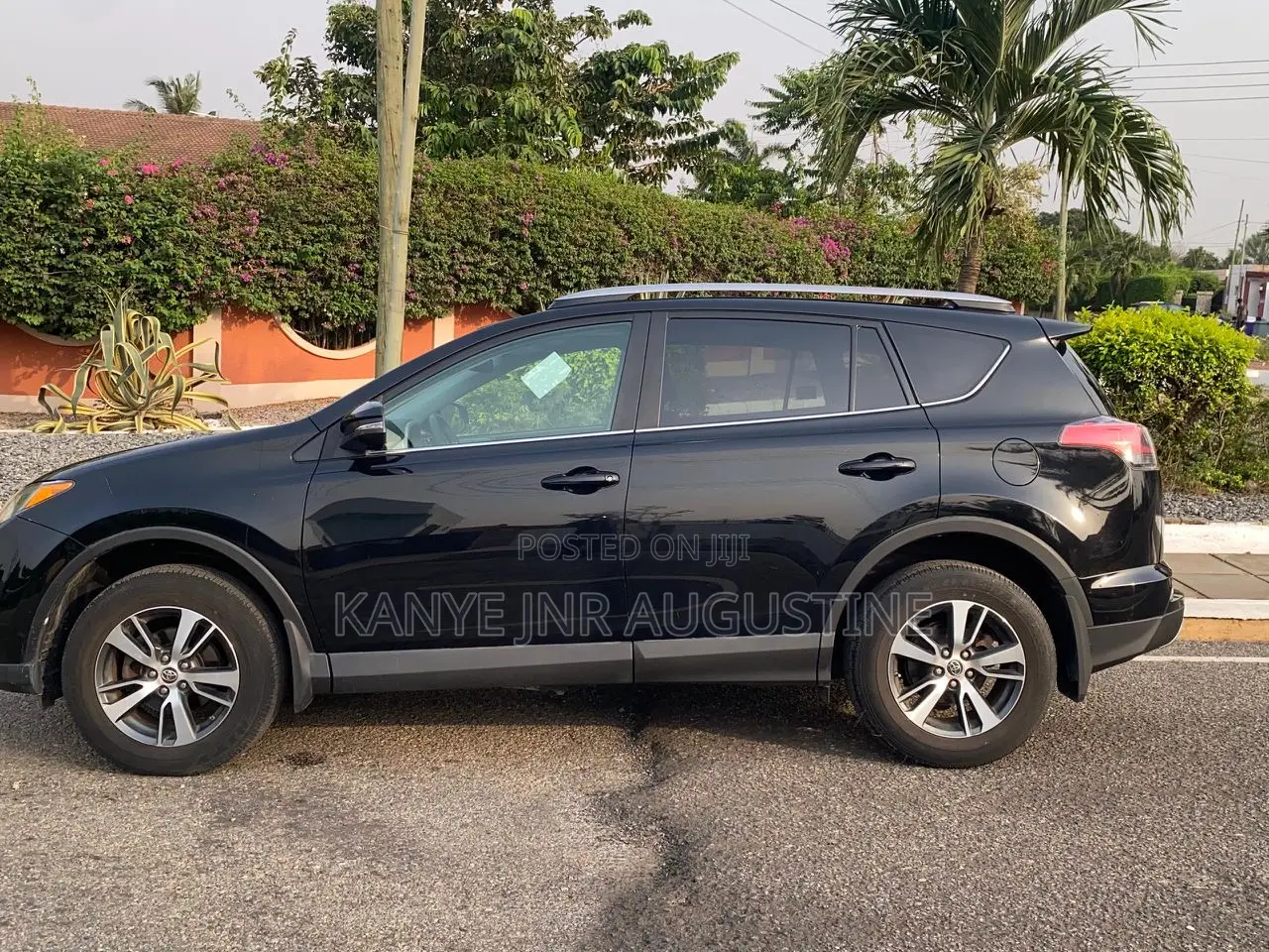 Toyota RAV4 XLE 4dr SUV AWD (2.5L 4cyl 6A) 2018 Black
