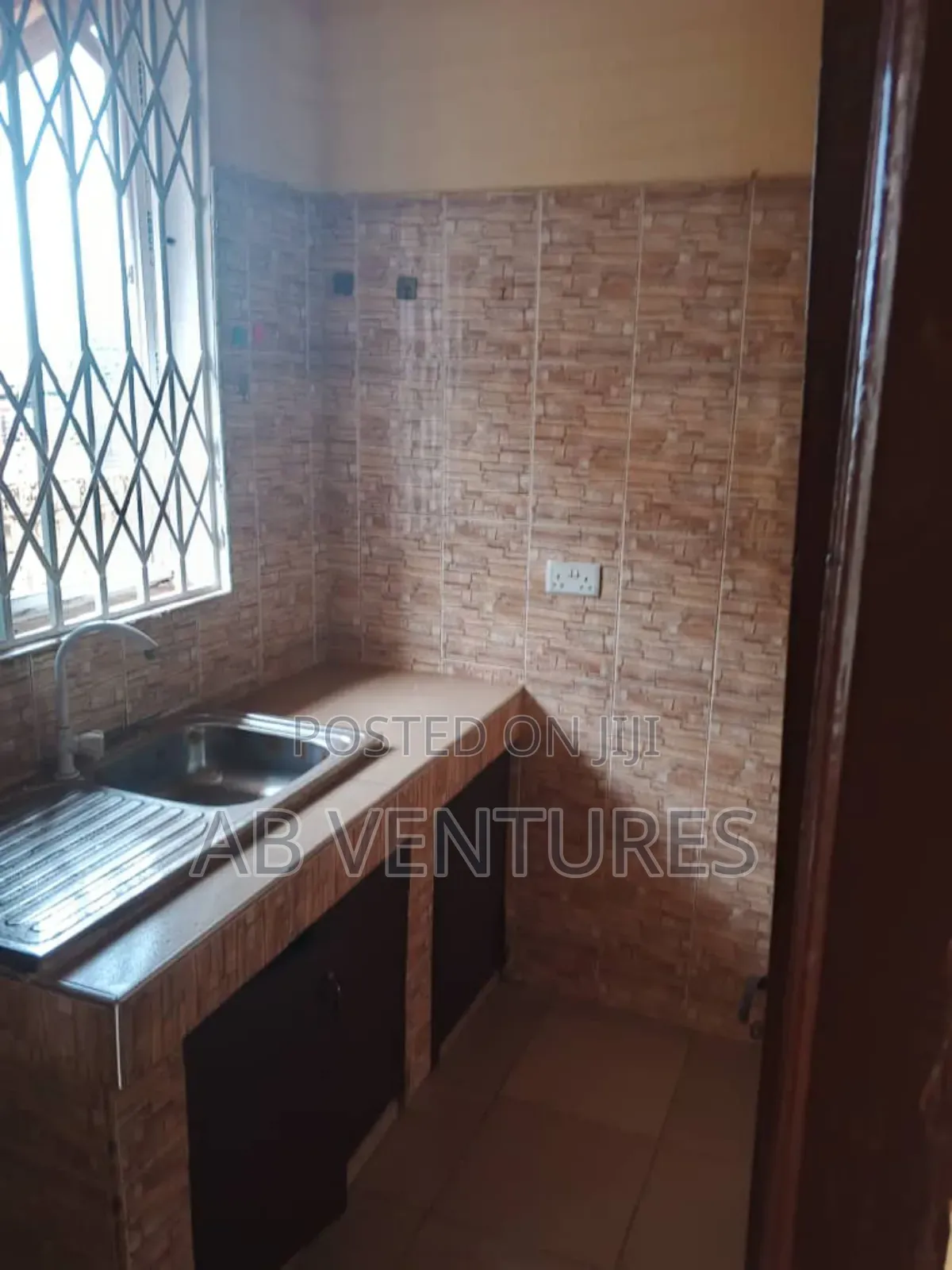 Furnished 1bdrm Apartment in Oyibi for rent