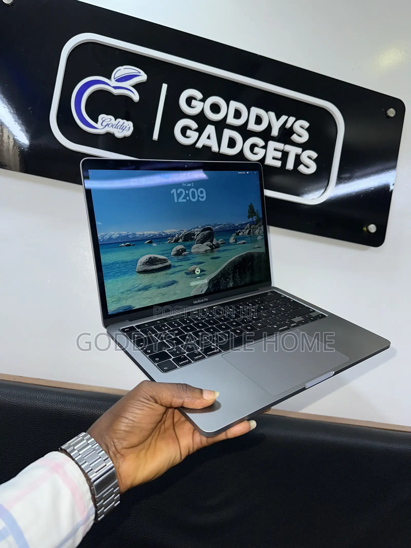 Laptop Apple MacBook Pro 2020 16GB Intel Core i5 SSD 512GB