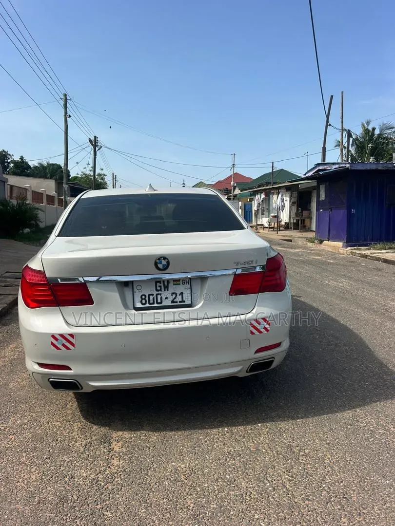 BMW 7 Series 730Li 2011 White