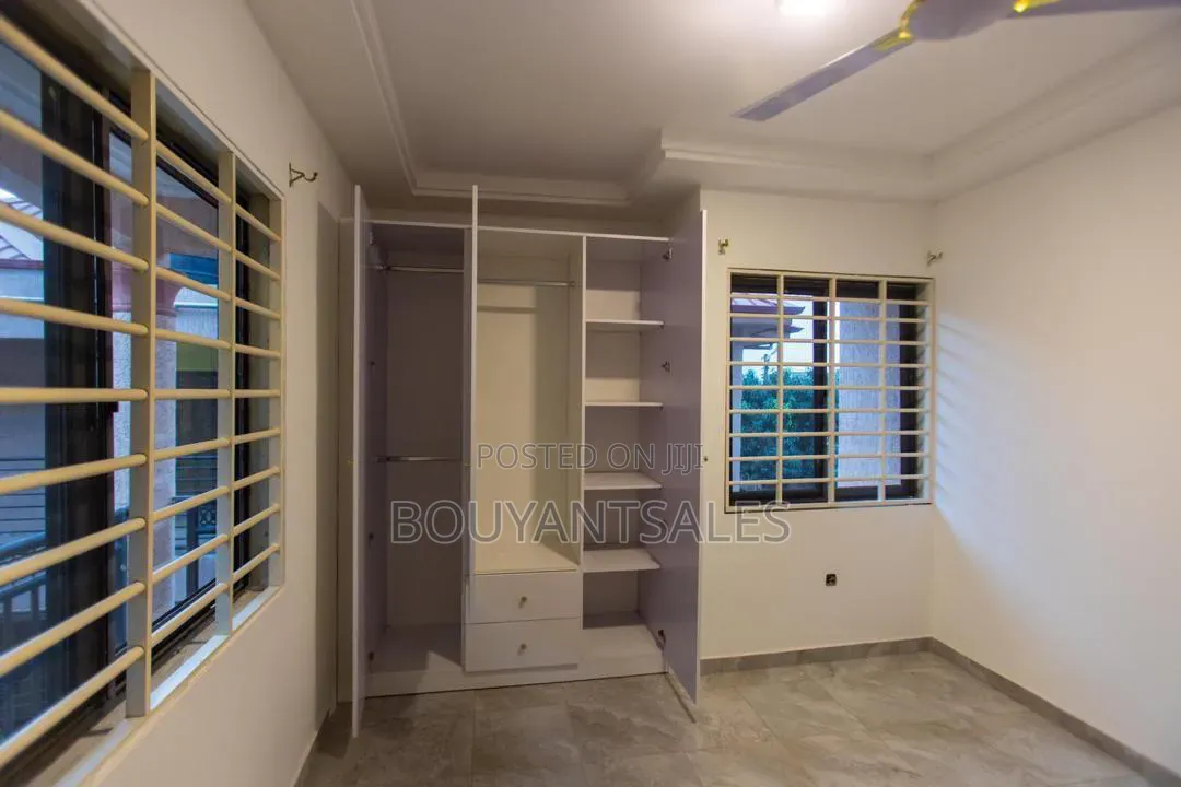 2bdrm Apartment in School Park Area for rent