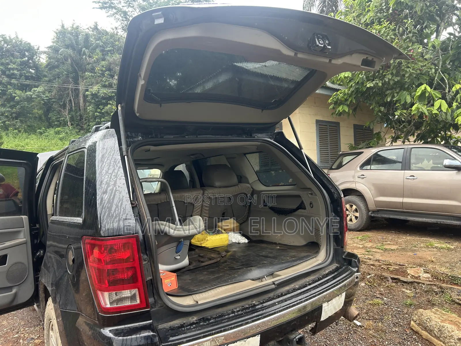 Jeep Grand Cherokee Laredo 4x4 2010 Black