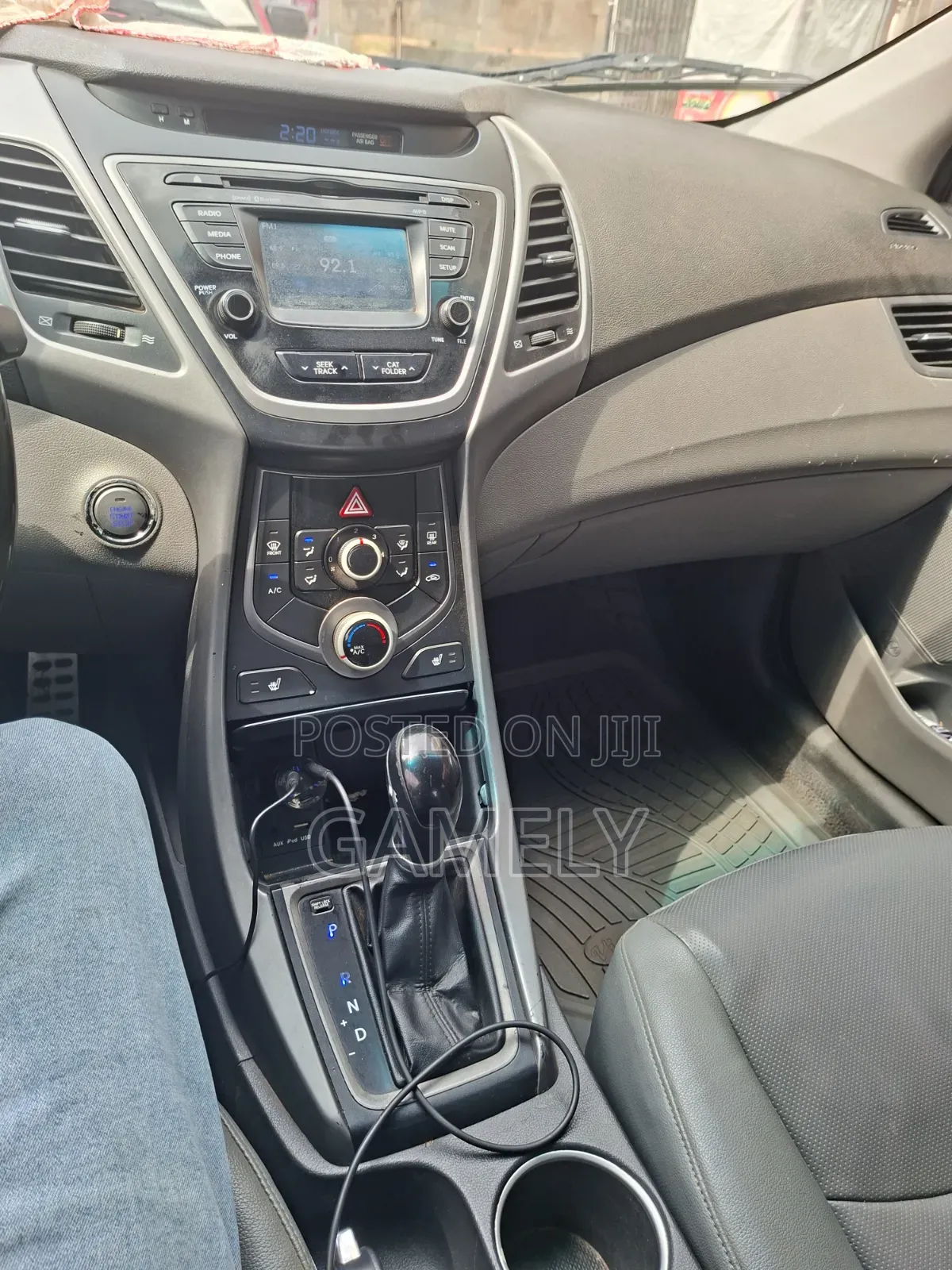 Hyundai Elantra 2014 Red
