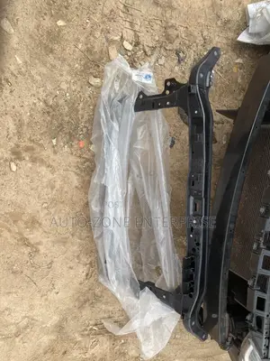 Hyundai Elantra 2016 2017 2018 2019 Radiator Support