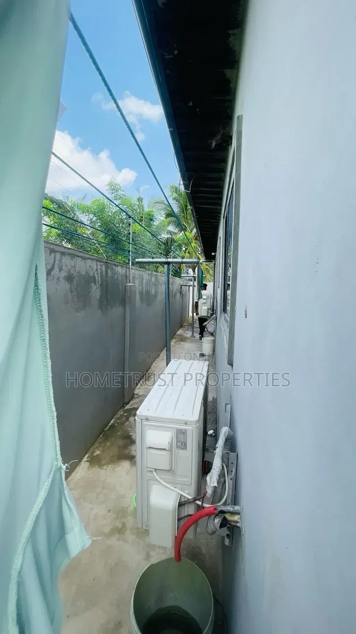 3bdrm House in Amasaman Wachild for sale