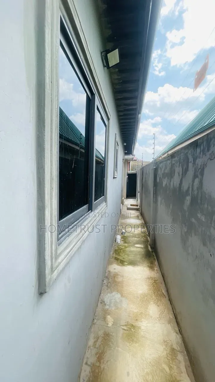 3bdrm House in Amasaman Wachild for sale