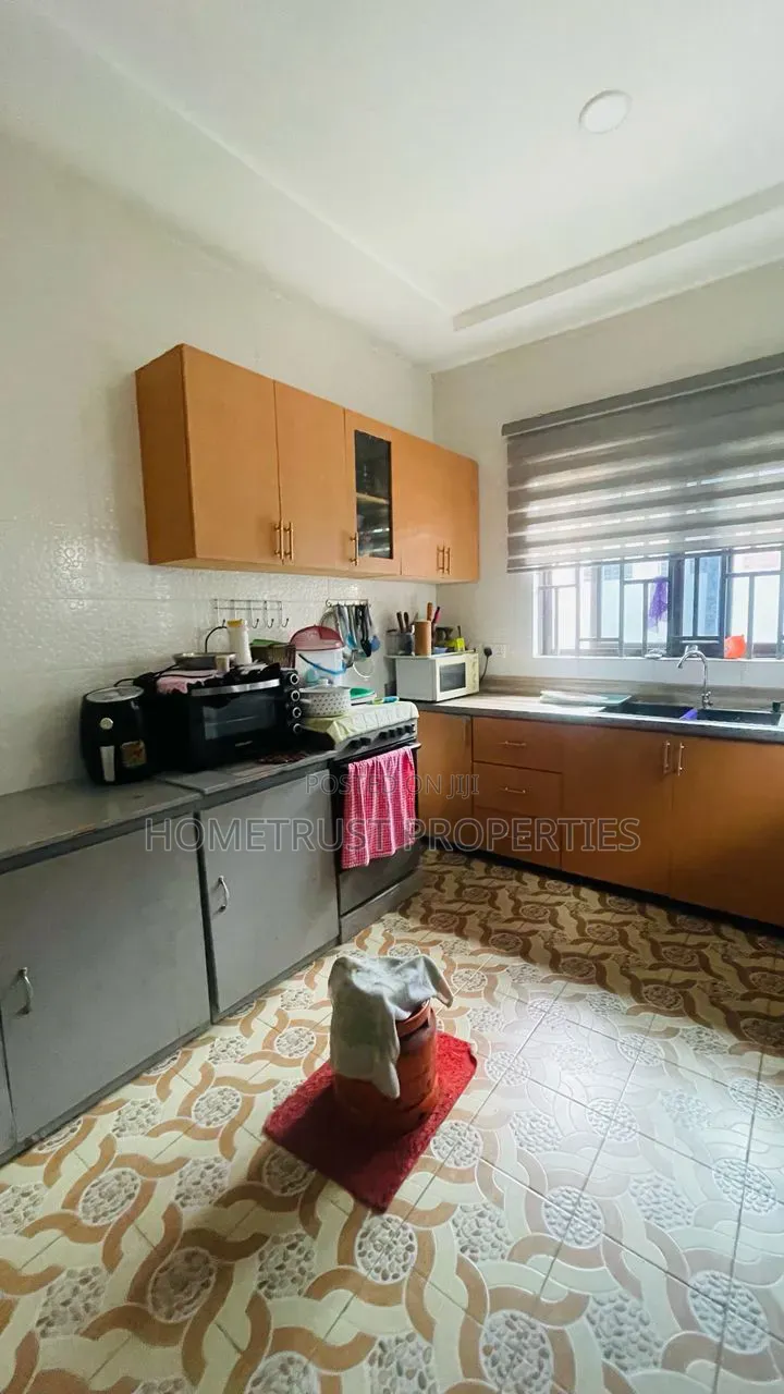 3bdrm House in Amasaman Wachild for sale
