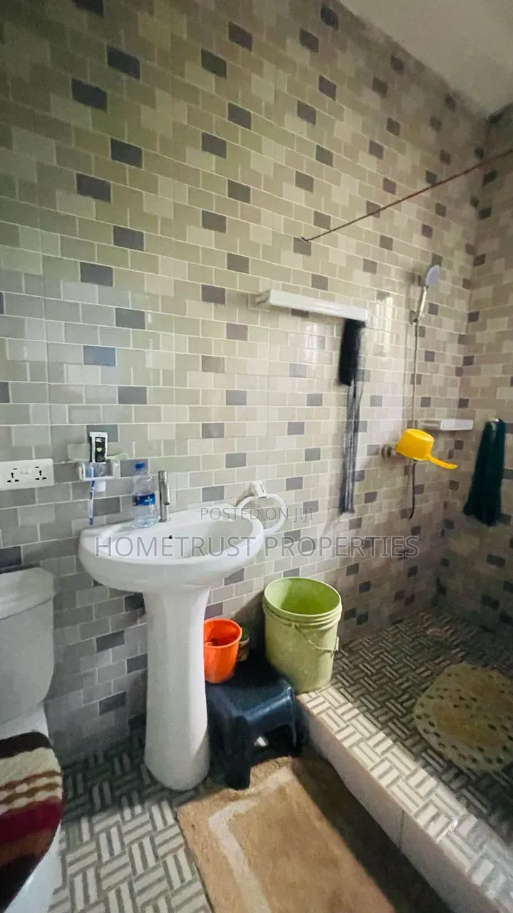 3bdrm House in Amasaman Wachild for sale