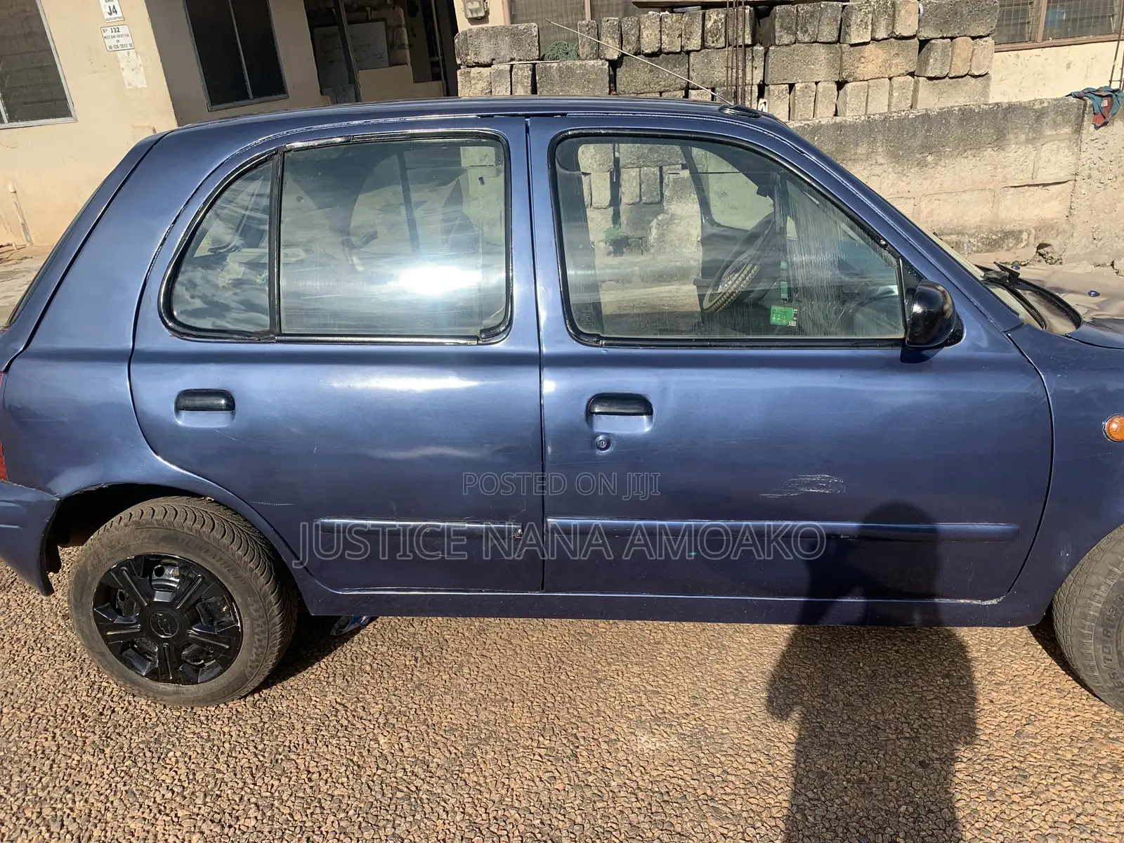 Nissan Micra 2000 Blue