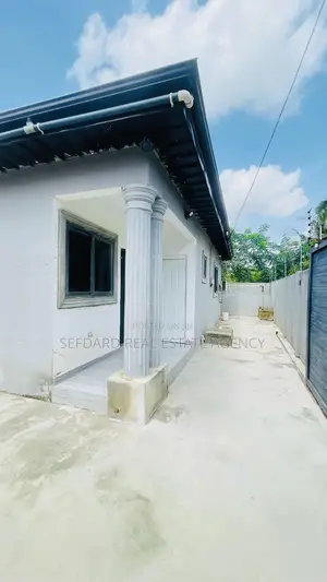 3bdrm House in Sefdard Properties, Amasaman for sale