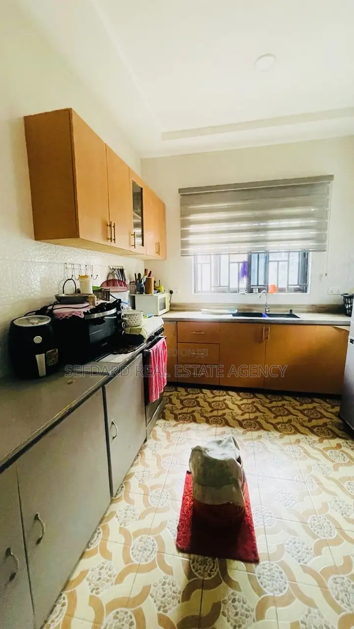 3bdrm House in Sefdard Properties, Amasaman for sale