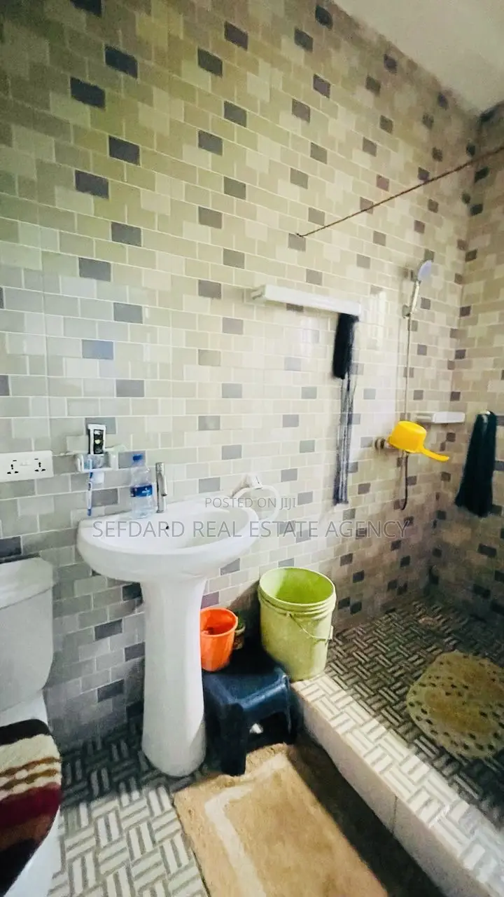 3bdrm House in Sefdard Properties, Amasaman for sale