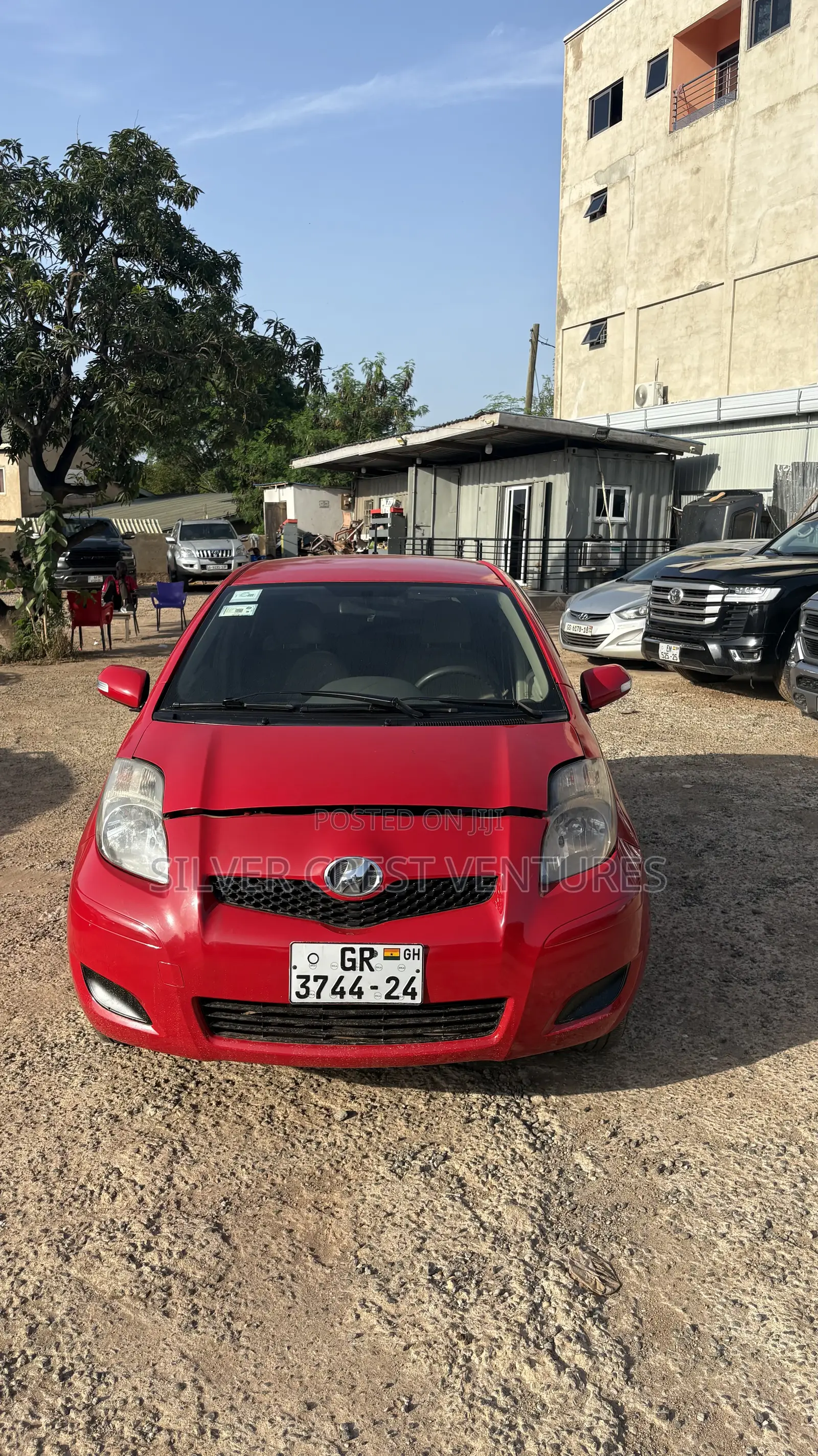 Toyota Vitz 1.5 FWD 5dr 2010 Red