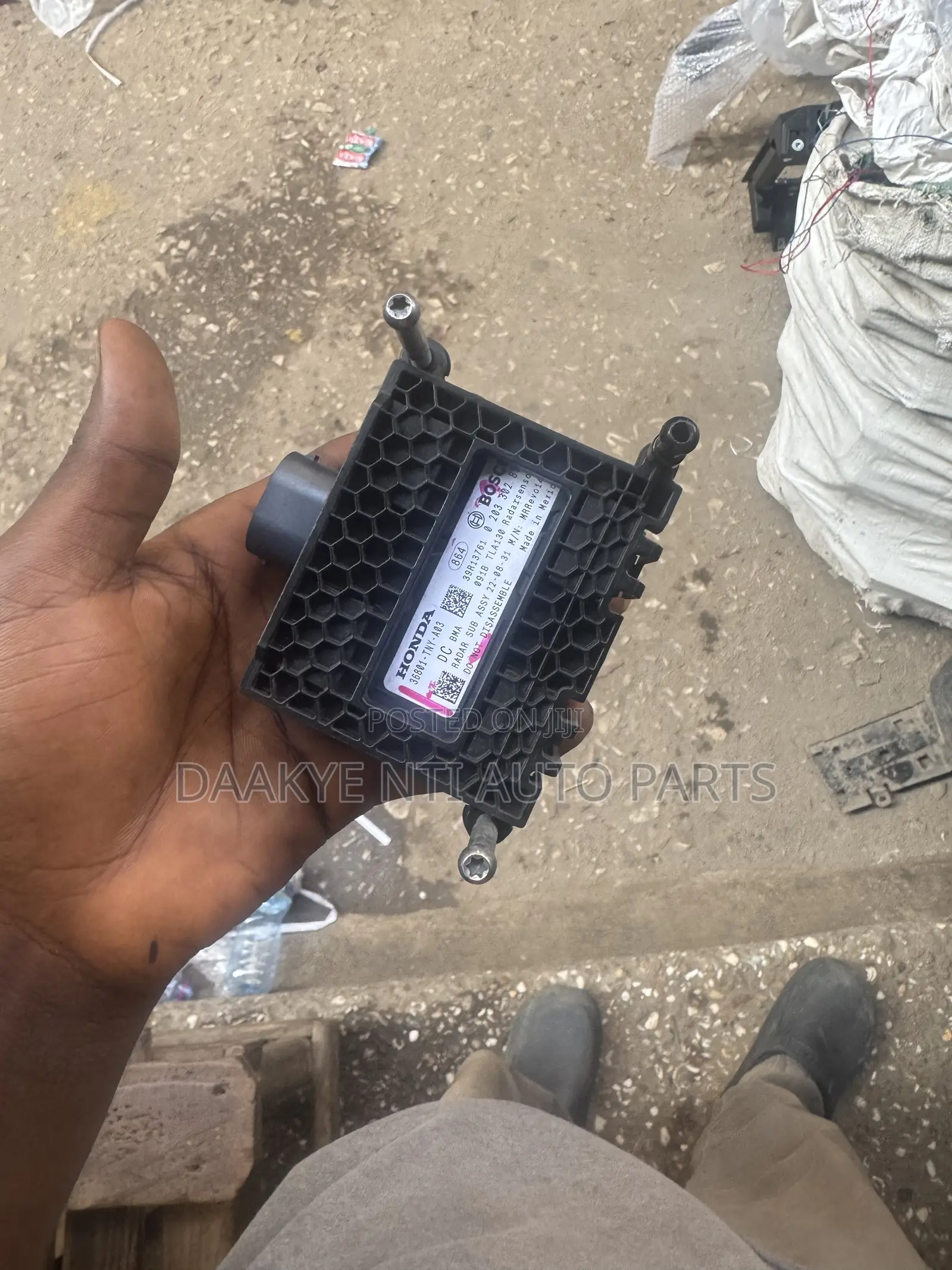 Honda Cr-v 2018 Radar ( Adaptive Cruise Control)
