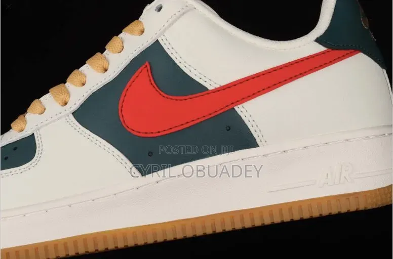 Cloud White Navy Red Low-