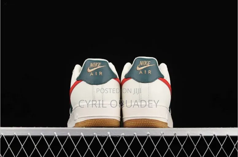 Cloud White Navy Red Low-