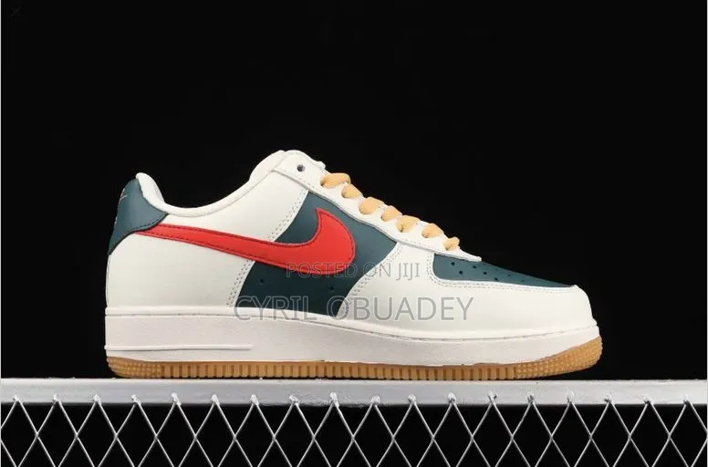 Cloud White Navy Red Low-