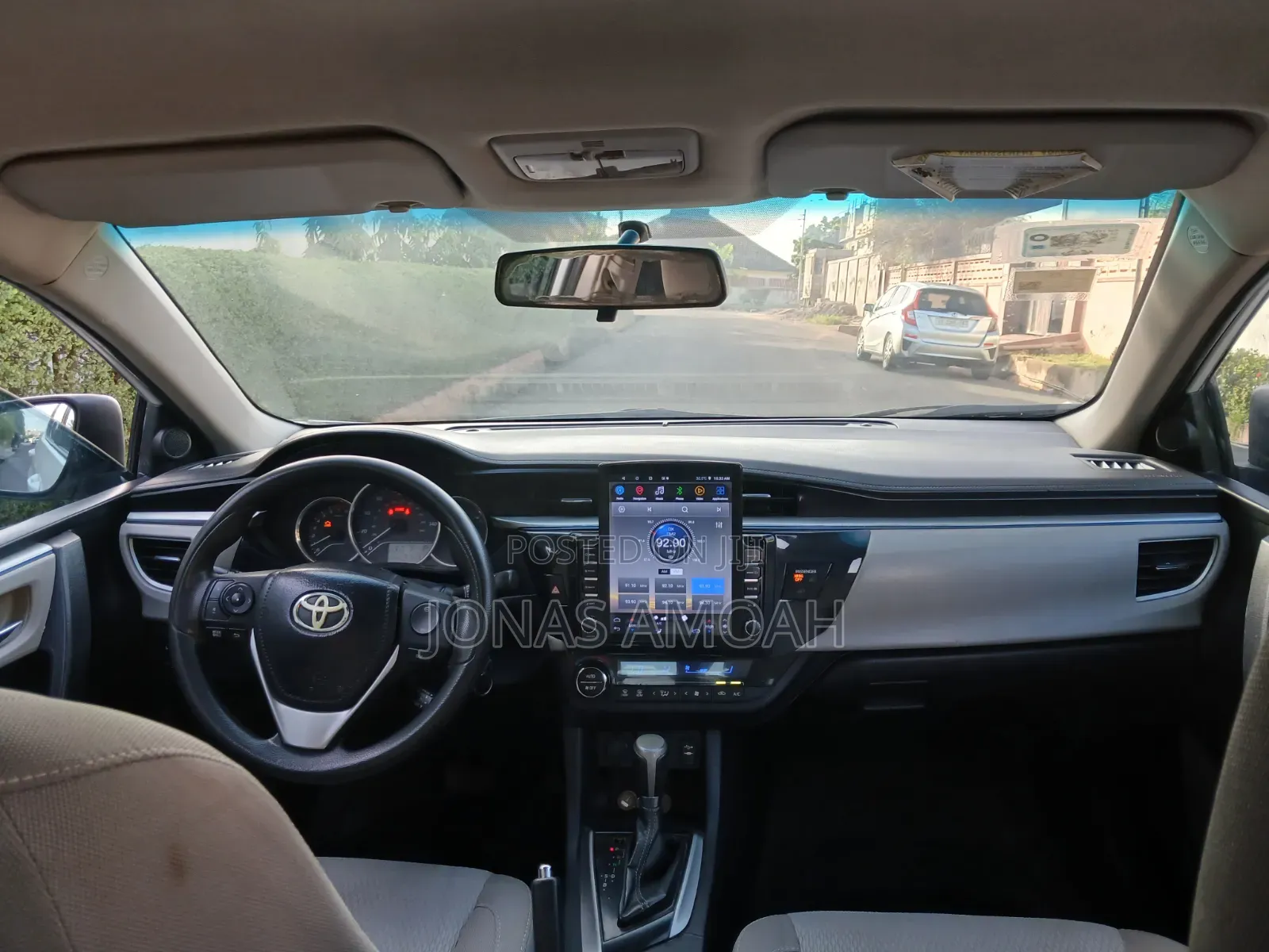 Toyota Corolla LE Eco 4dr Sedan (1.8L 4cyl CVT) 2016 White