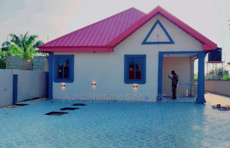 3bdrm House in Ansdeen Homes, Manhean for sale