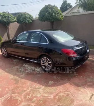 Mercedes-Benz C300 2017 Black