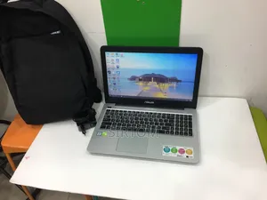 Laptop Asus 8GB Intel Core i7 HDD 1T