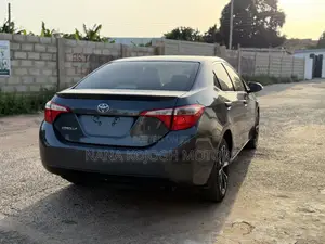 Toyota Corolla 2016 Gray