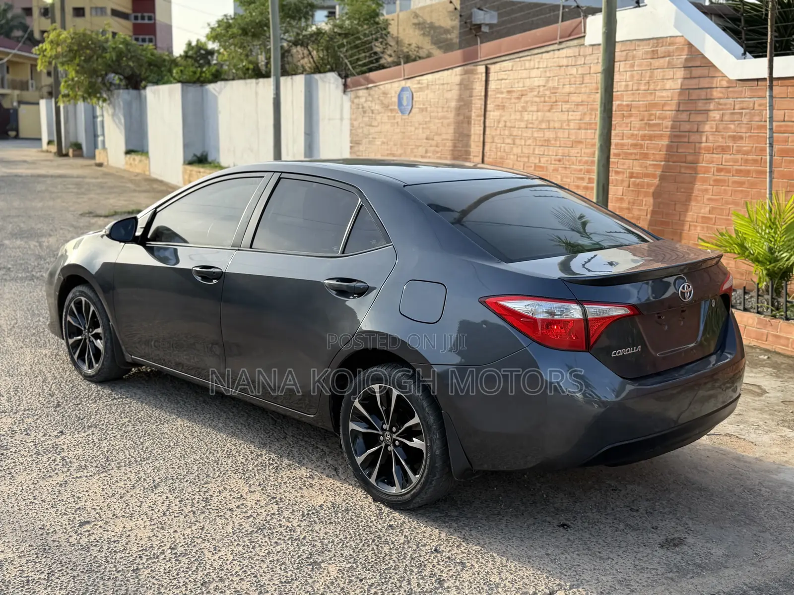 Toyota Corolla 2016 Gray