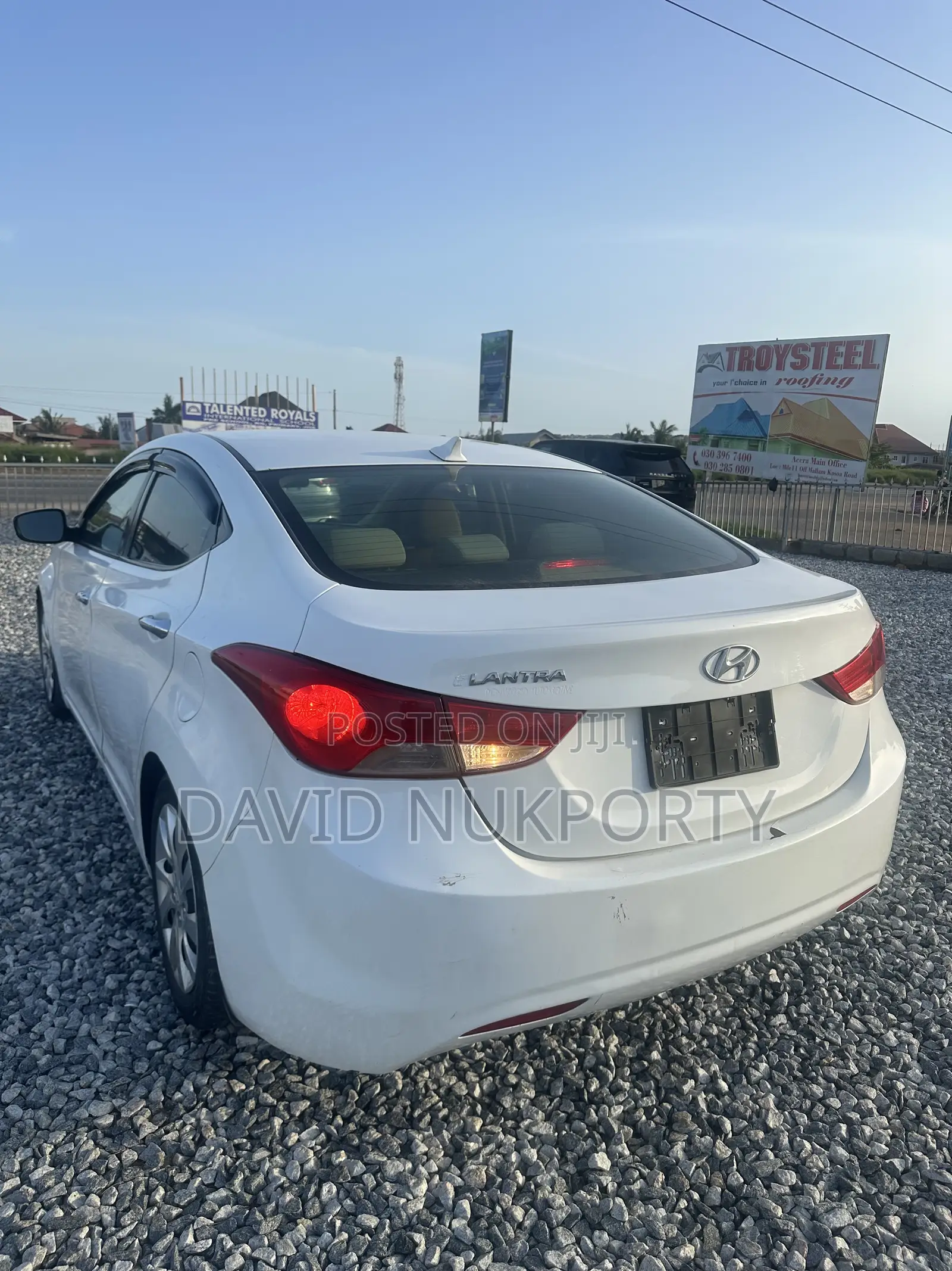 Hyundai Elantra 2013 White
