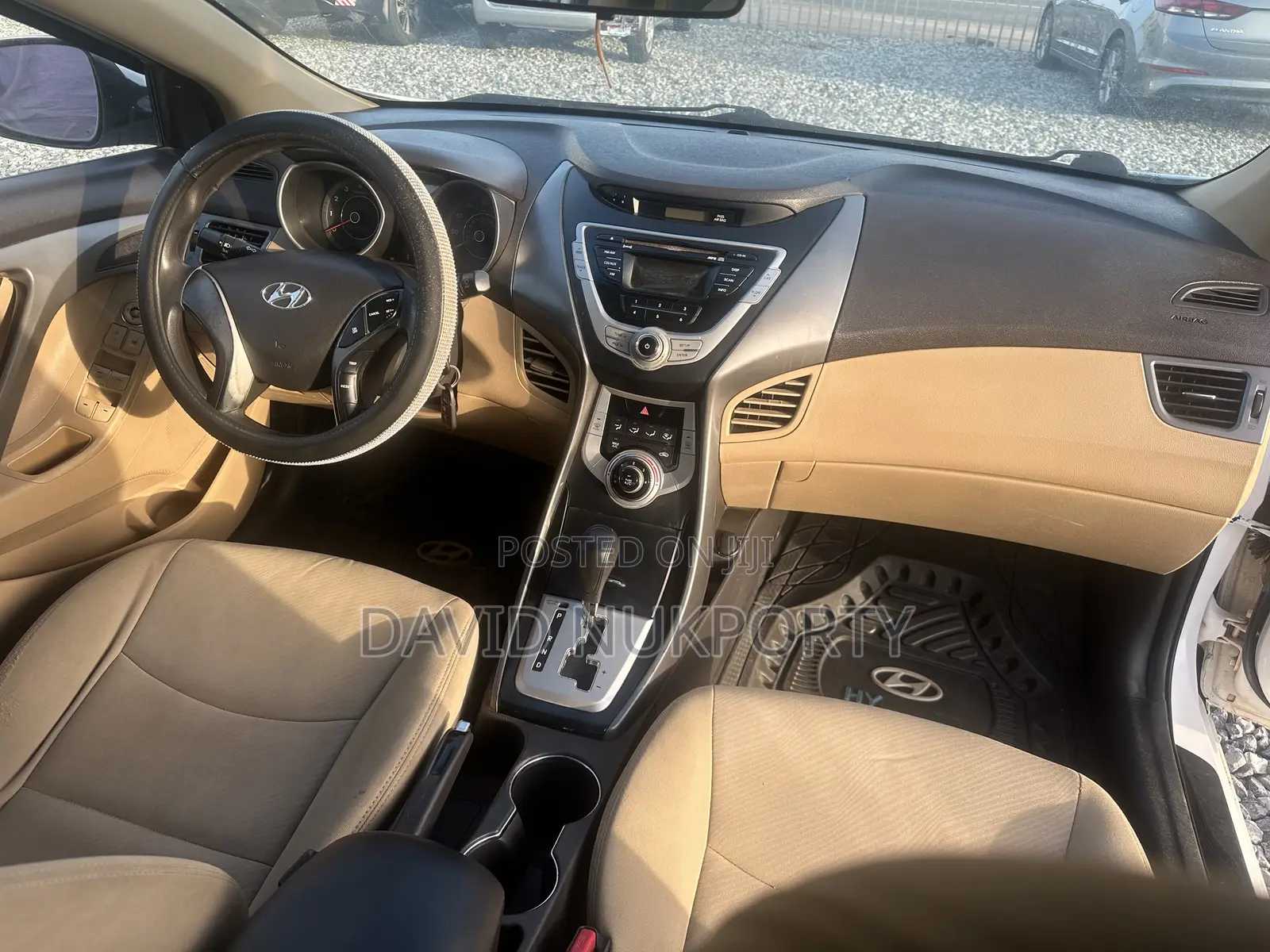 Hyundai Elantra 2013 White